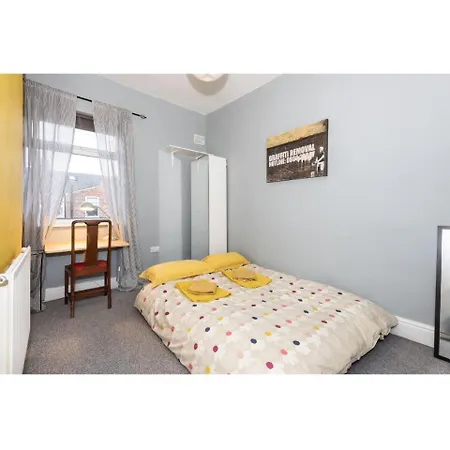 Cosy And Modern House W/on-street Parking Apartman York