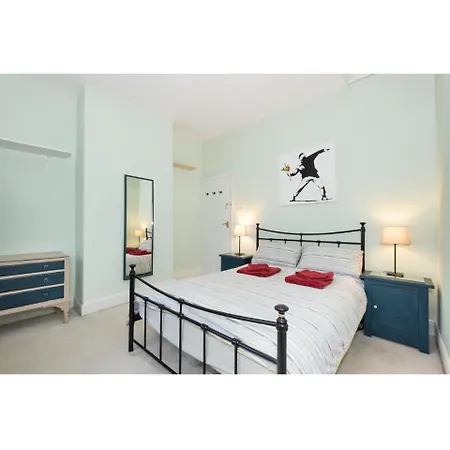 Lejlighed Cosy And Modern House W/on-street Parking York